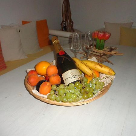 אימרוביגלי Langas Villas מראה חיצוני תמונה